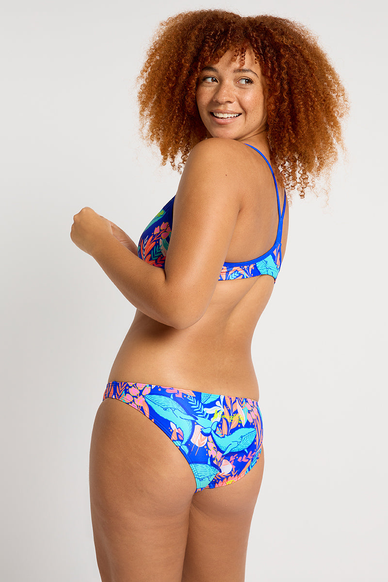 Freshwater Top in Blue Whale
