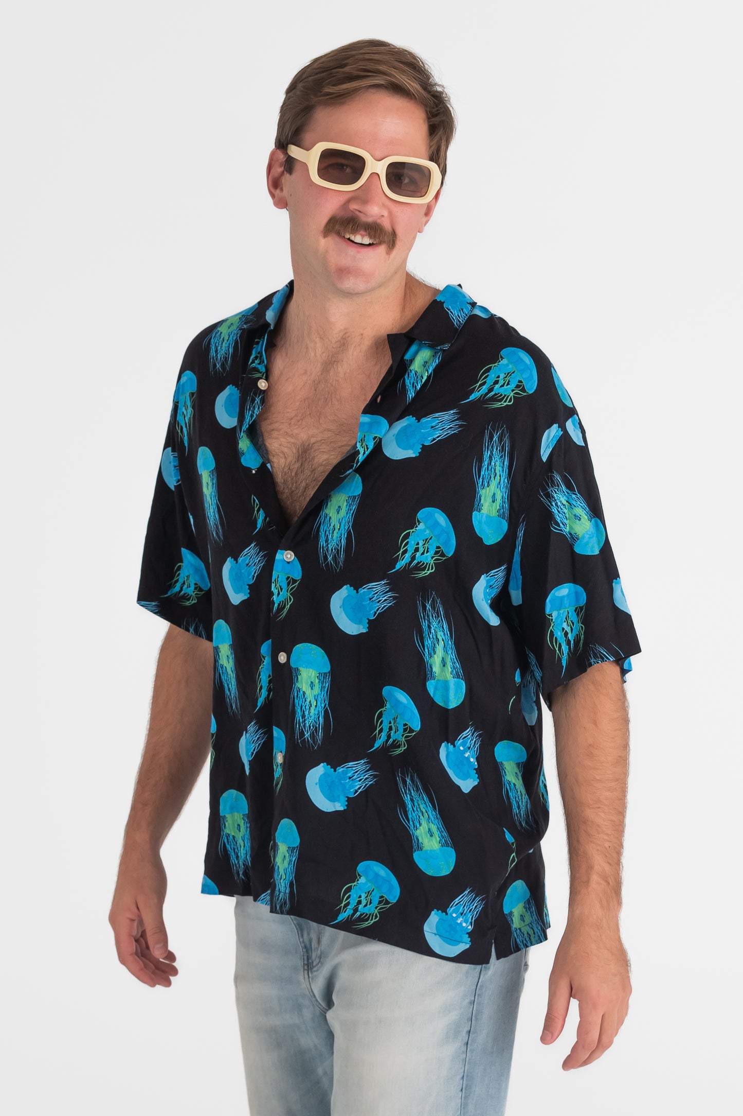 Hawaiian Party Shirt in Box Jelly Fish